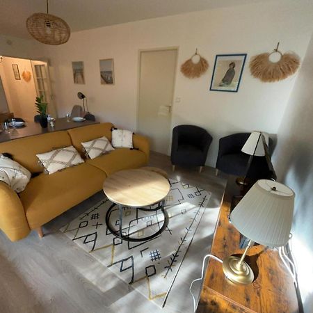 Appartement En Centre Ville Avec Cour Face Au Parc Pasteur Orléans Kültér fotó