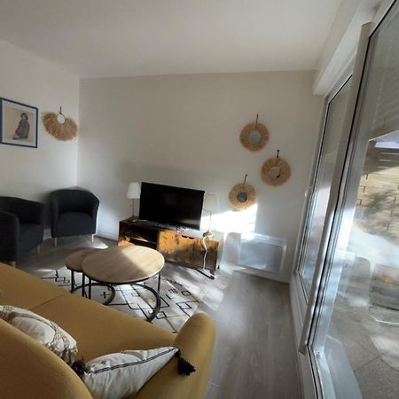 Appartement En Centre Ville Avec Cour Face Au Parc Pasteur Orléans Kültér fotó