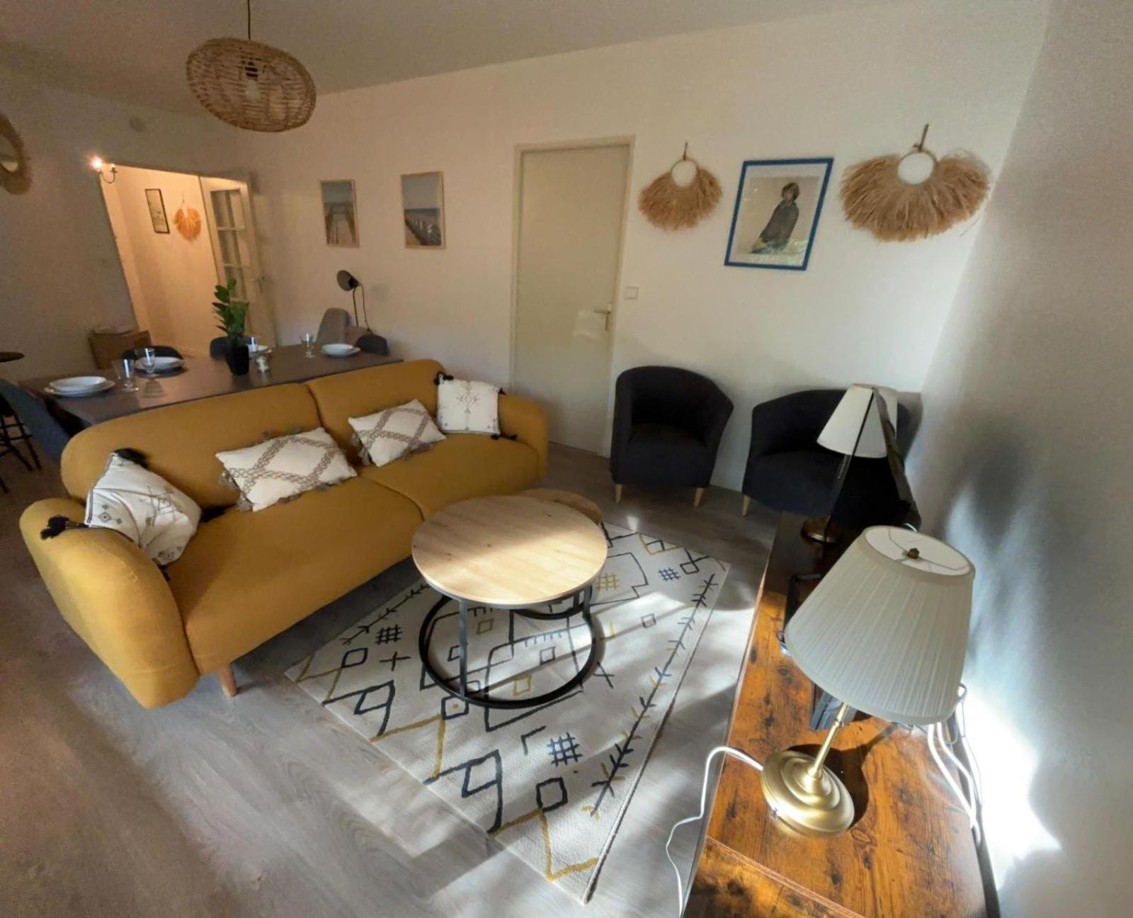 Appartement En Centre Ville Avec Cour Face Au Parc Pasteur Orléans Kültér fotó